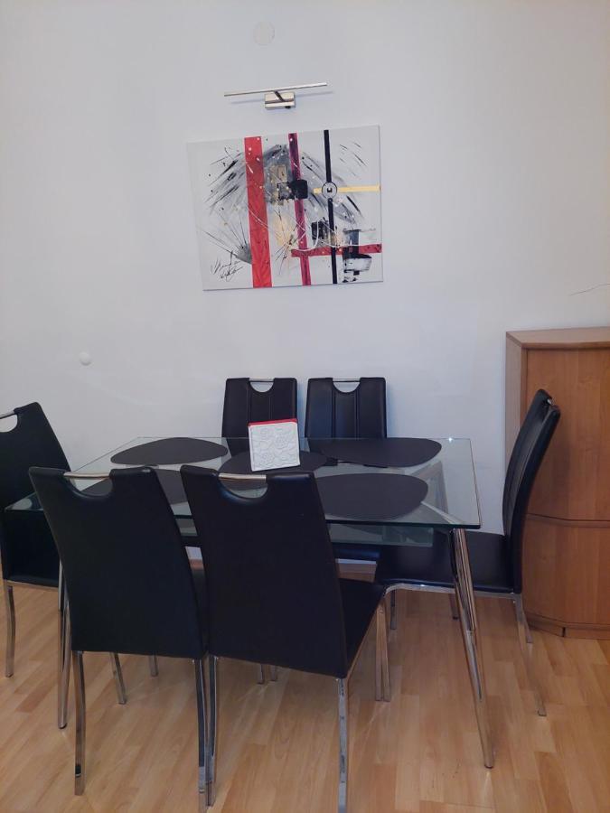 3-Rooms Apartment For Up To 4 Persons Near To Prater Виена Екстериор снимка
